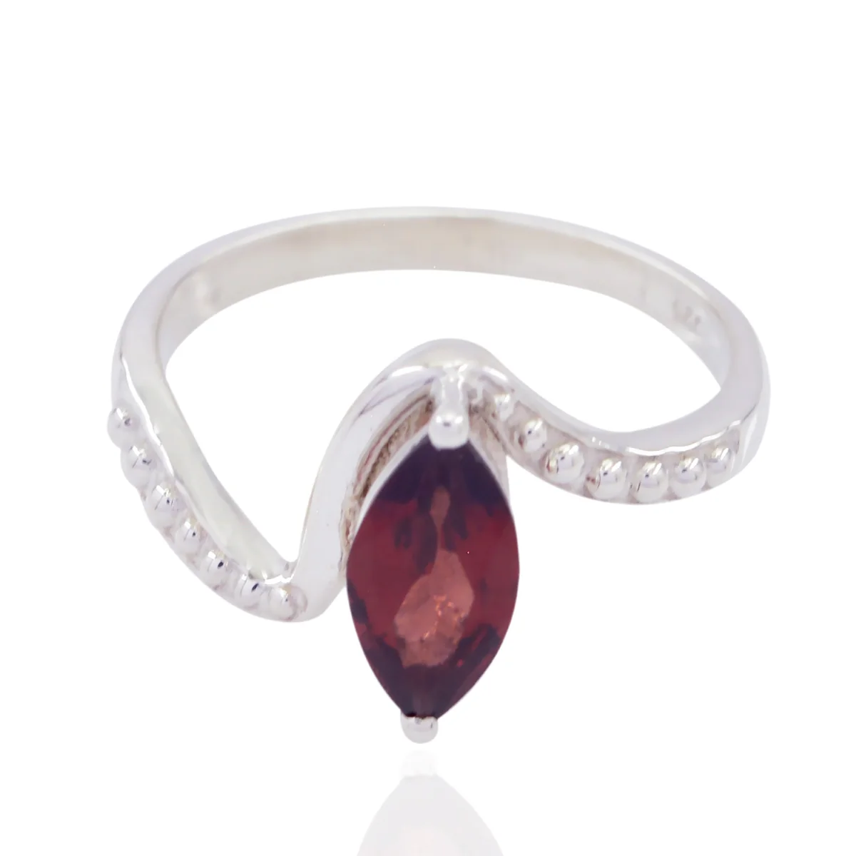 Garnet Solitaire Japanese Sterling Silver Red Gemstones Whisper-thin Contemporary Ring Jewellery