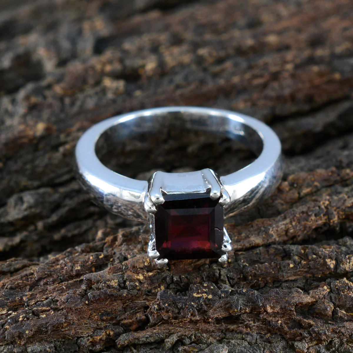 Garnet Solitaire Russian 92.5 Silver Red Gems Classic Glamorous Ring Jewelry - Image 3