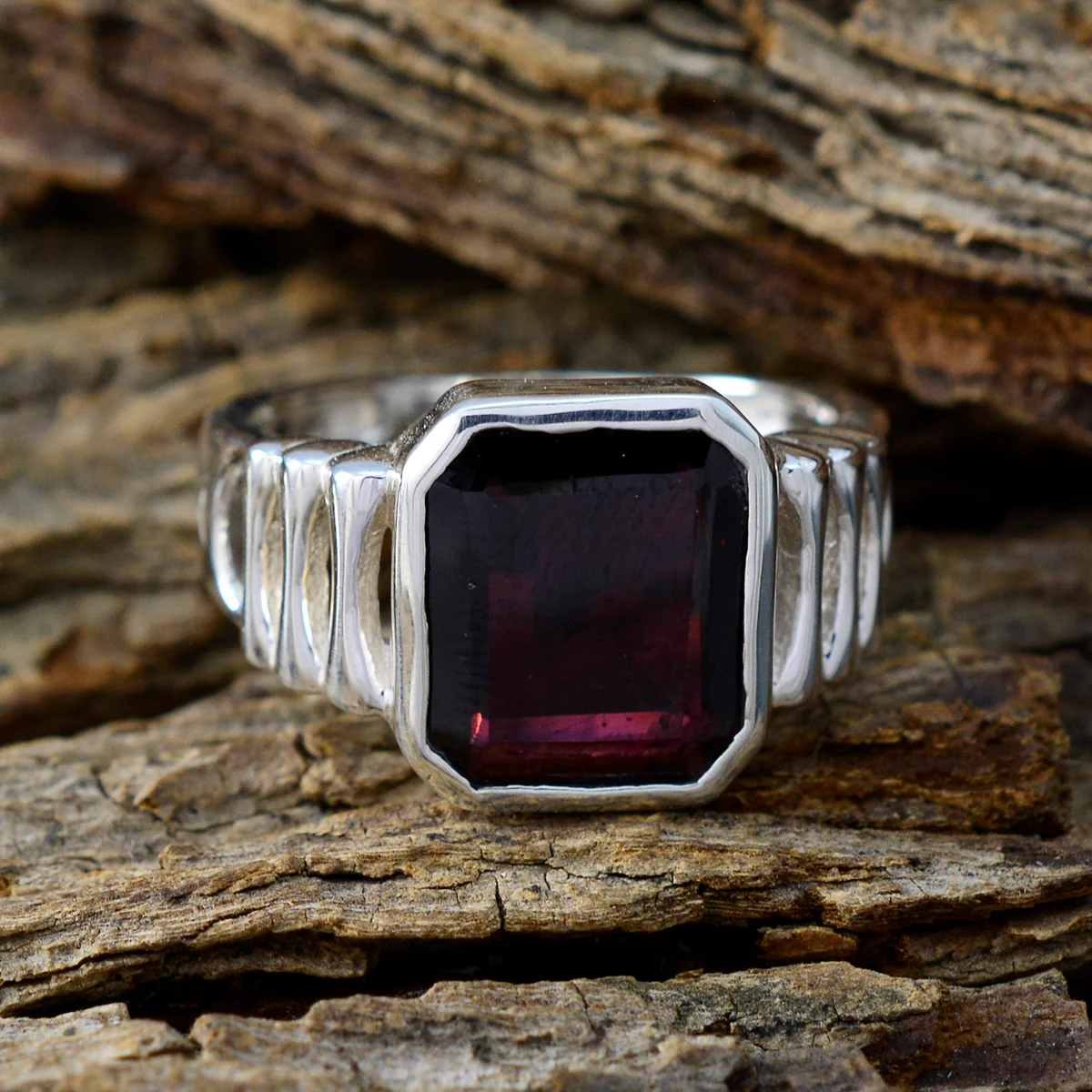 Garnet Solitaire Russian 92.5 Silver Red Gemstones Mid-weight Signet Ring Jewelry - Image 3