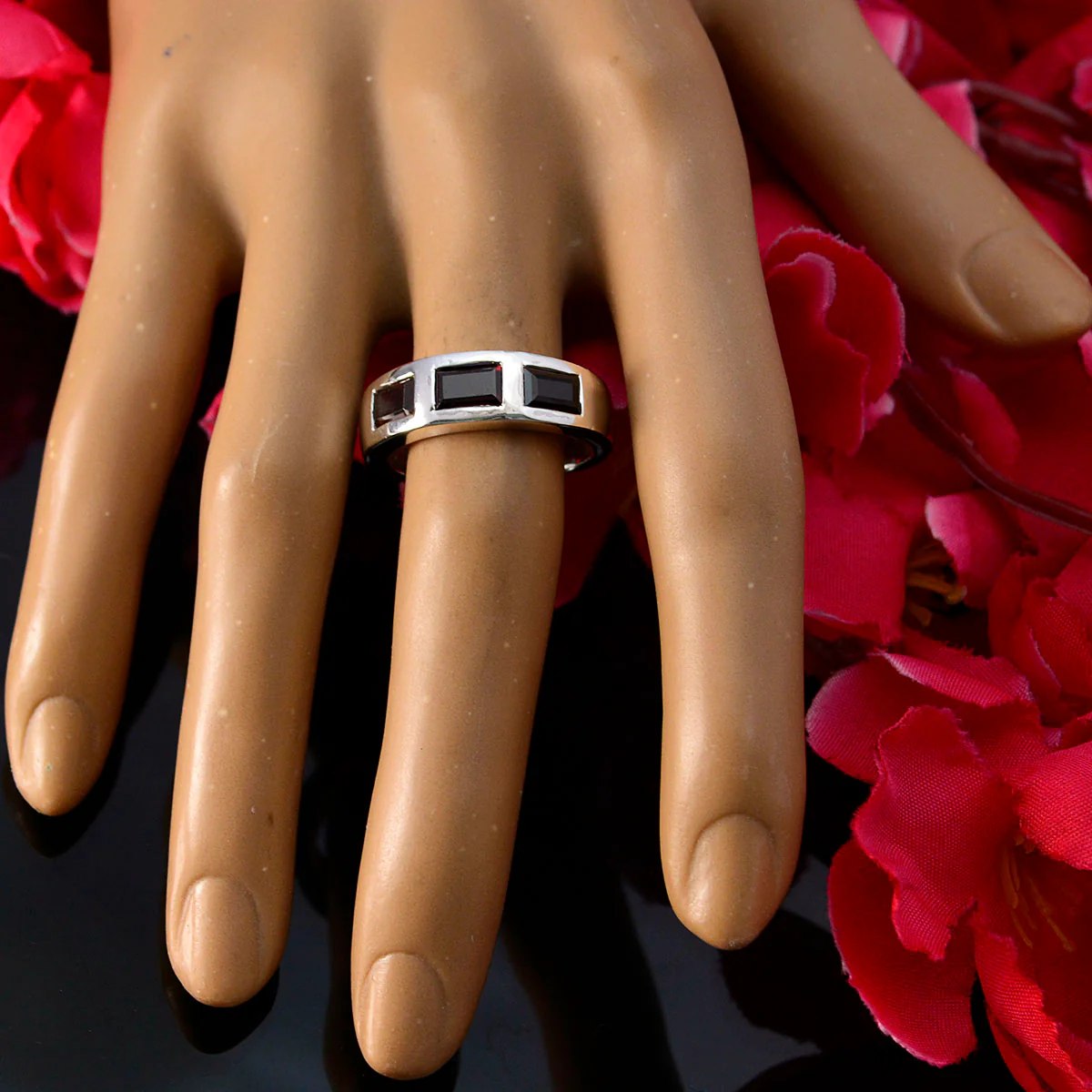 Garnet Trilogy African 925 Silver Red Gemstone Mid-weight Modern Band Jewellery - Image 6