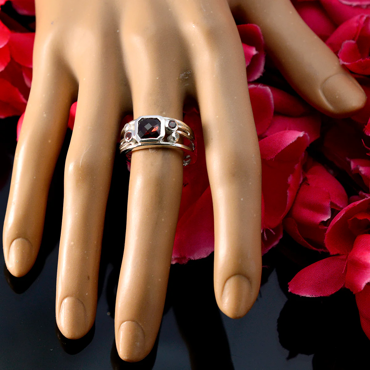 Garnet Trilogy German 92.5 Silver Red Gems Classic Fairytale Ring Jewelry - Image 5