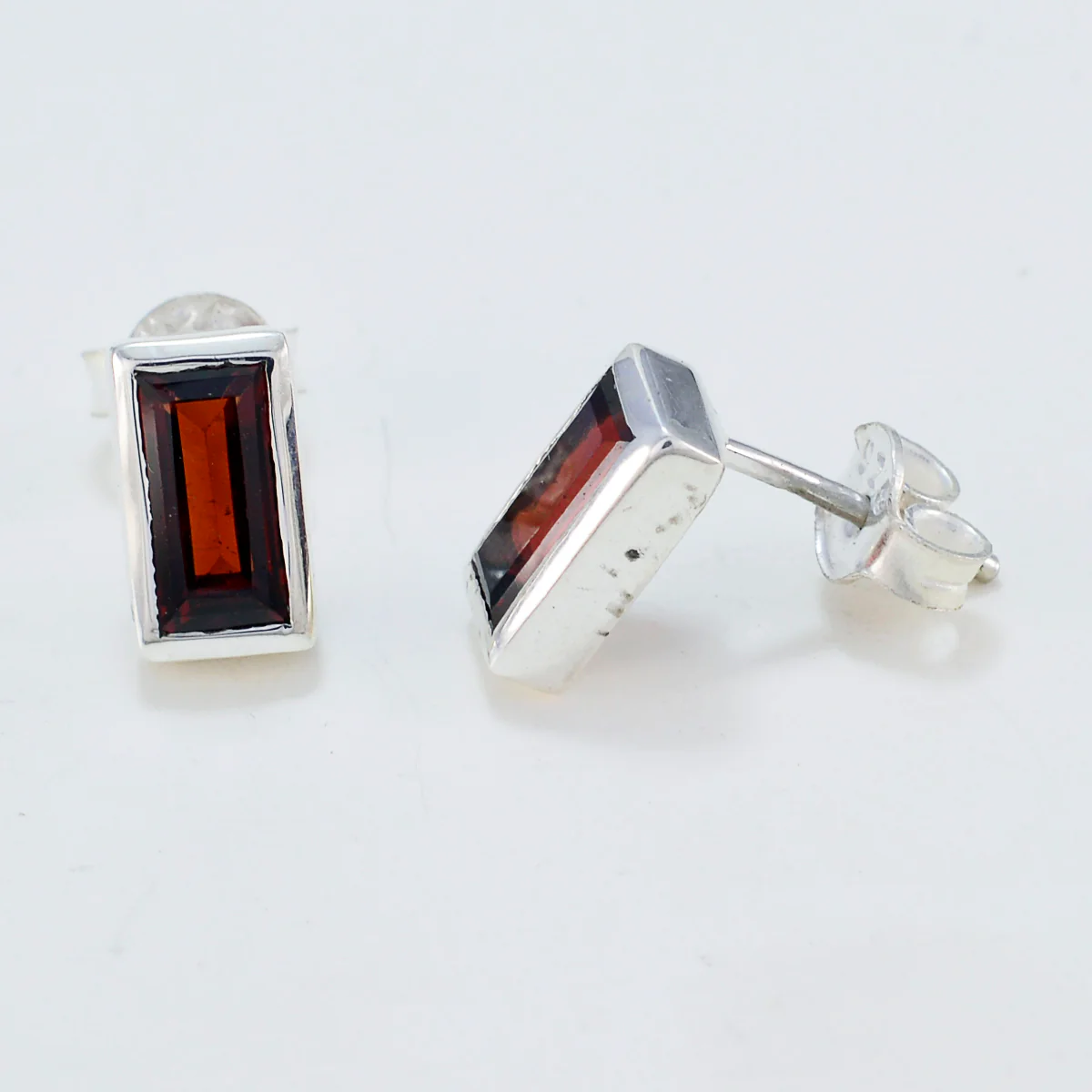 Garnet Turkish Greta Solitaire Stud Red 925 Sterling Silver Earring - Image 2