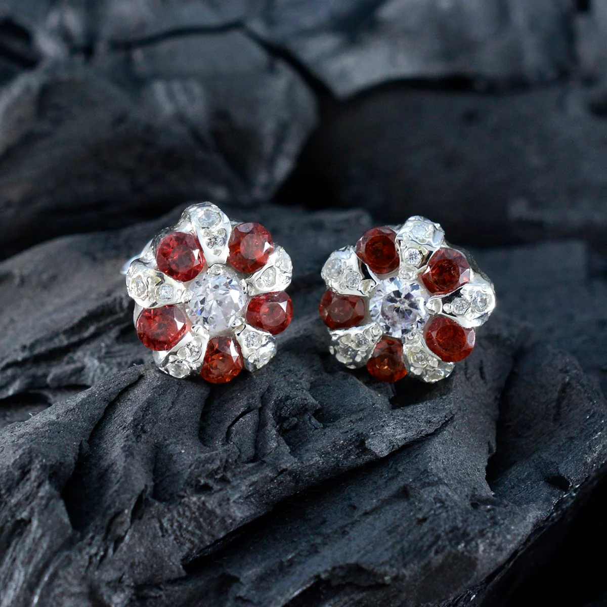 Garnet Turkish Lea multiple Stud Red 925 Silver Earring - Image 5