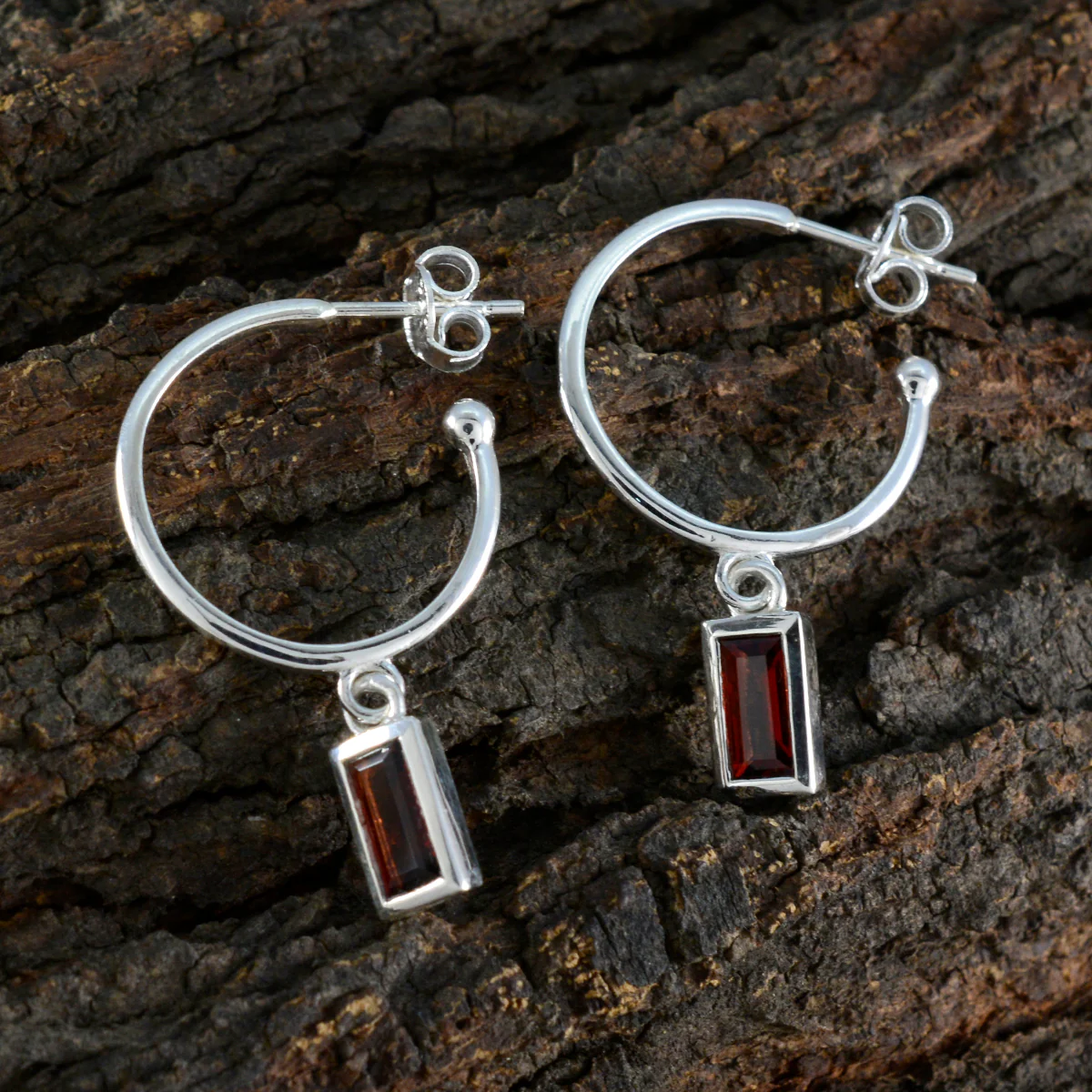 Garnet Turkish Skylar Solitaire Dangle Red 92.5 Silver Earring - Image 3