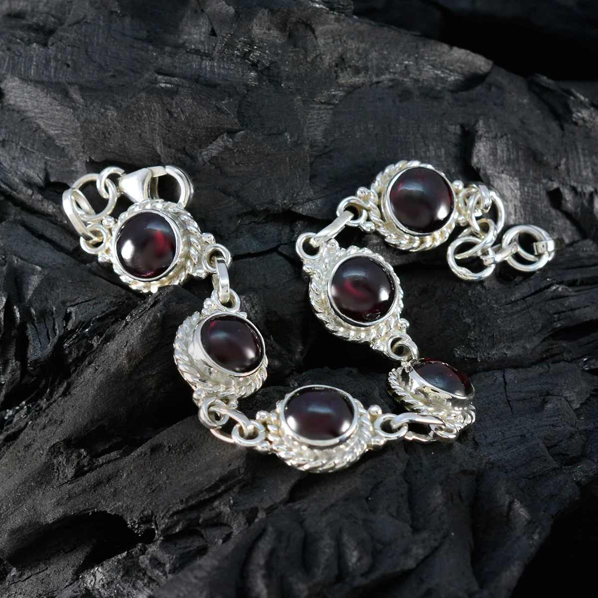 Garnet Women’s Day Tiny Red Sterling Silver Links Bracelet - Image 5