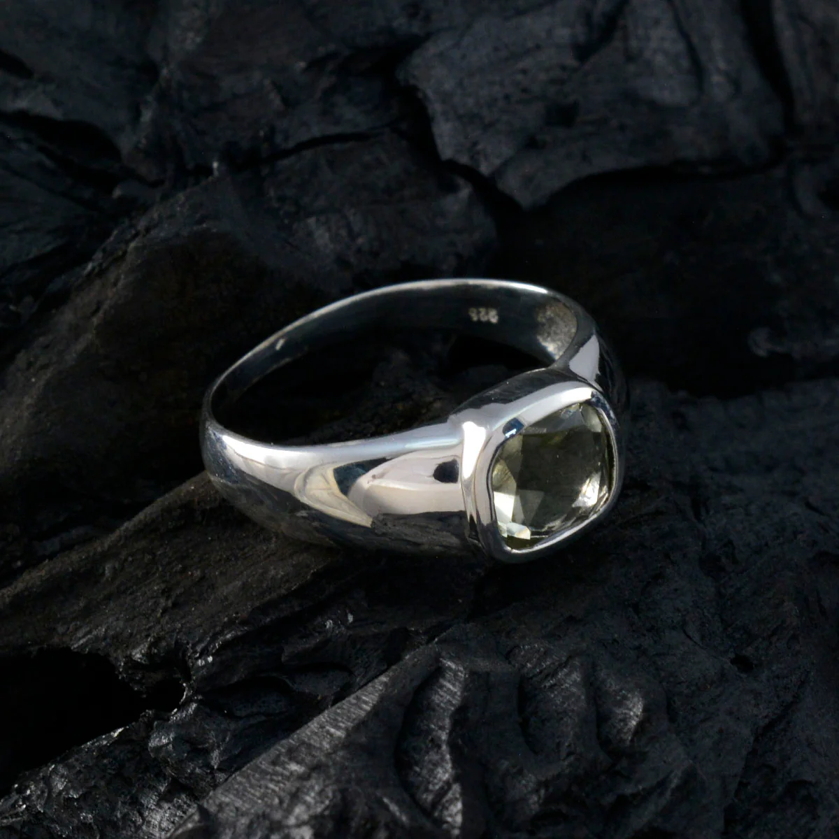 Green Amethyst Solitaire African 92.5 Silver Green Gems Tiny Artisan Ring Jewellery - Image 4
