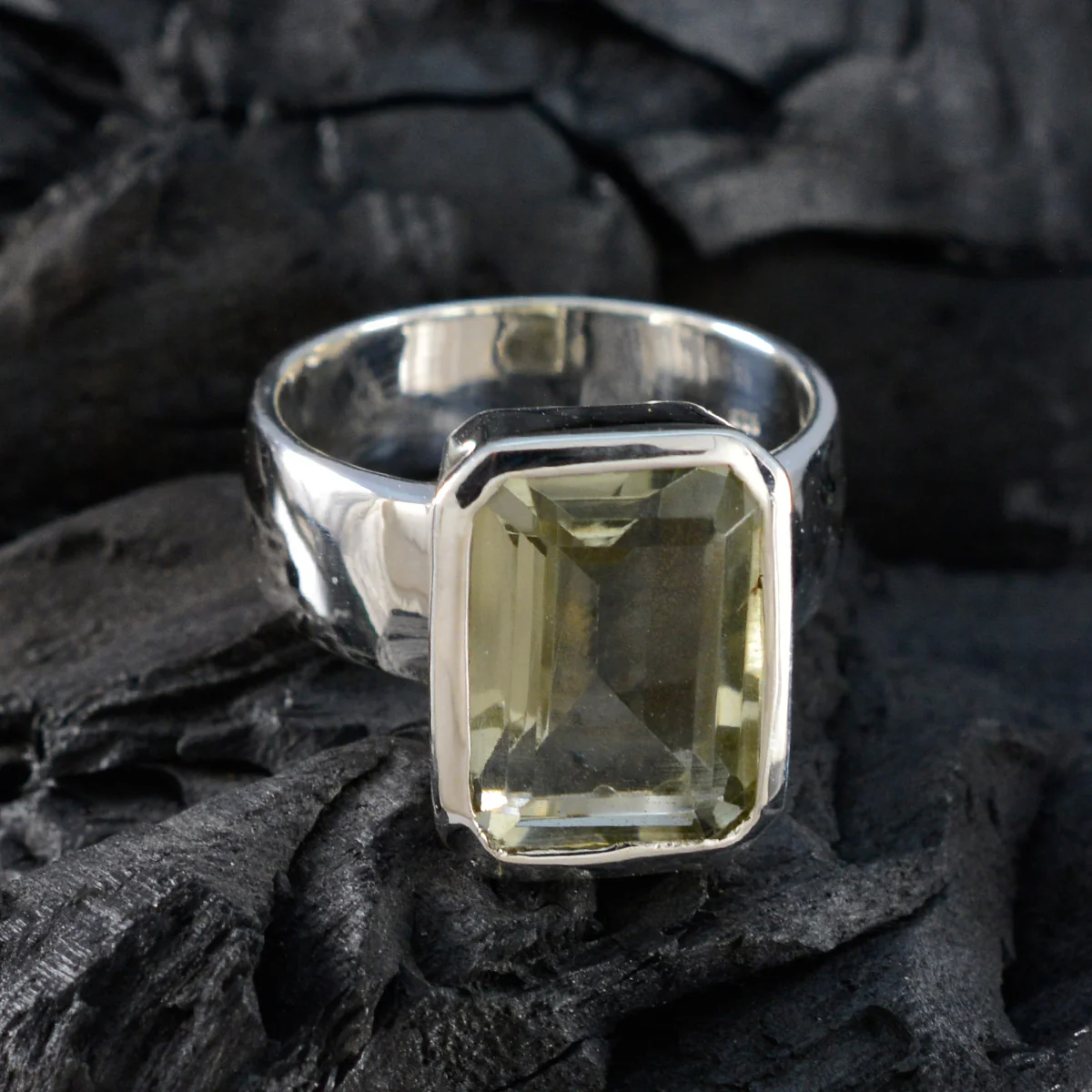 Green Amethyst Solitaire Italian 92.5 Silver Green Gems Edgy Modern Ring Jewellery - Image 4
