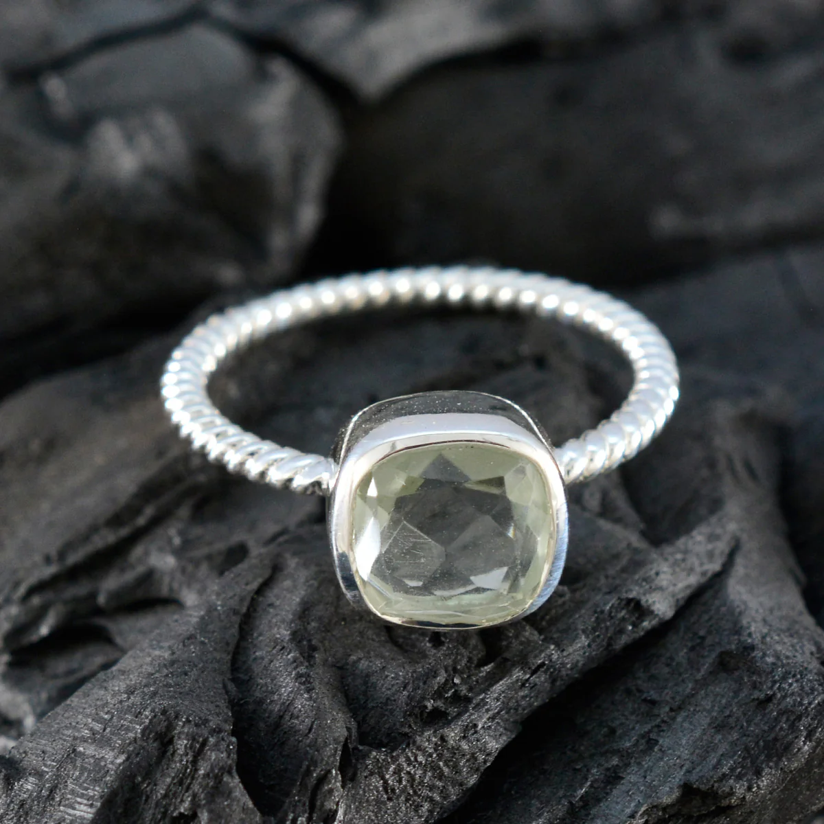 Green Amethyst Solitaire Japanese 925 Sterling Silver Green Gemstones Dainty Glamorous Ring Jewellery - Image 4