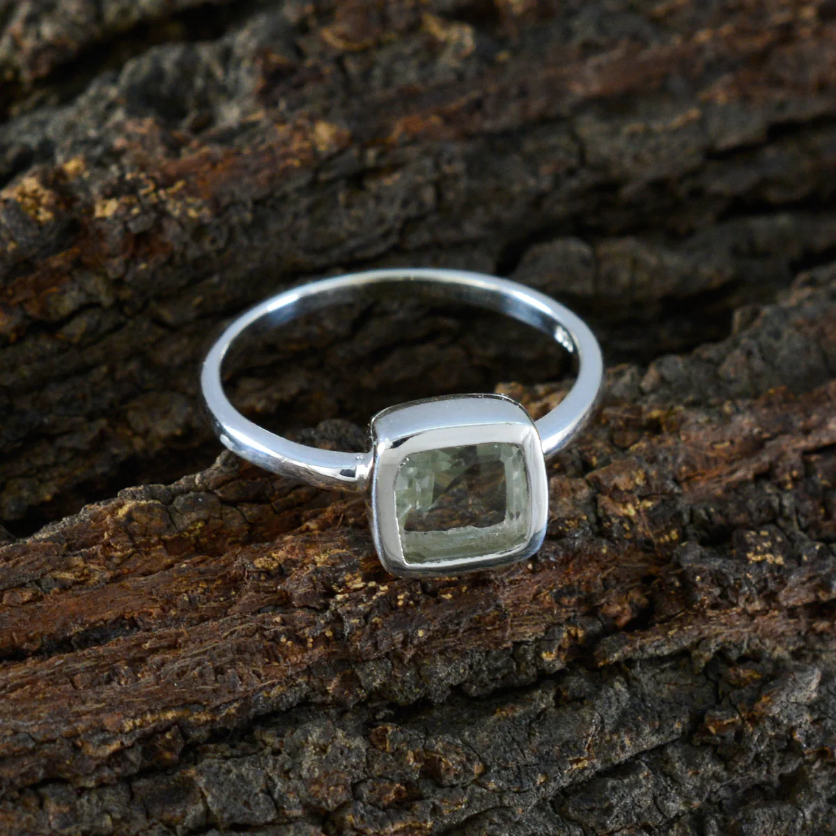 Green Amethyst Solitaire Japanese Sterling Silver Green Gemstone Dainty Luxurious Ring Jewellery - Image 3