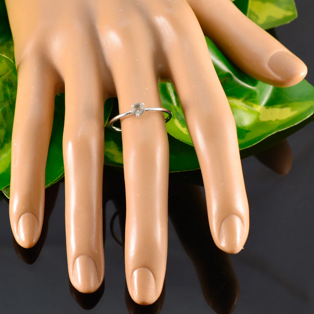 Green Amethyst Solitaire Korean Silver Green Gemstones Minimalist Graceful Ring Jewelry - Image 5