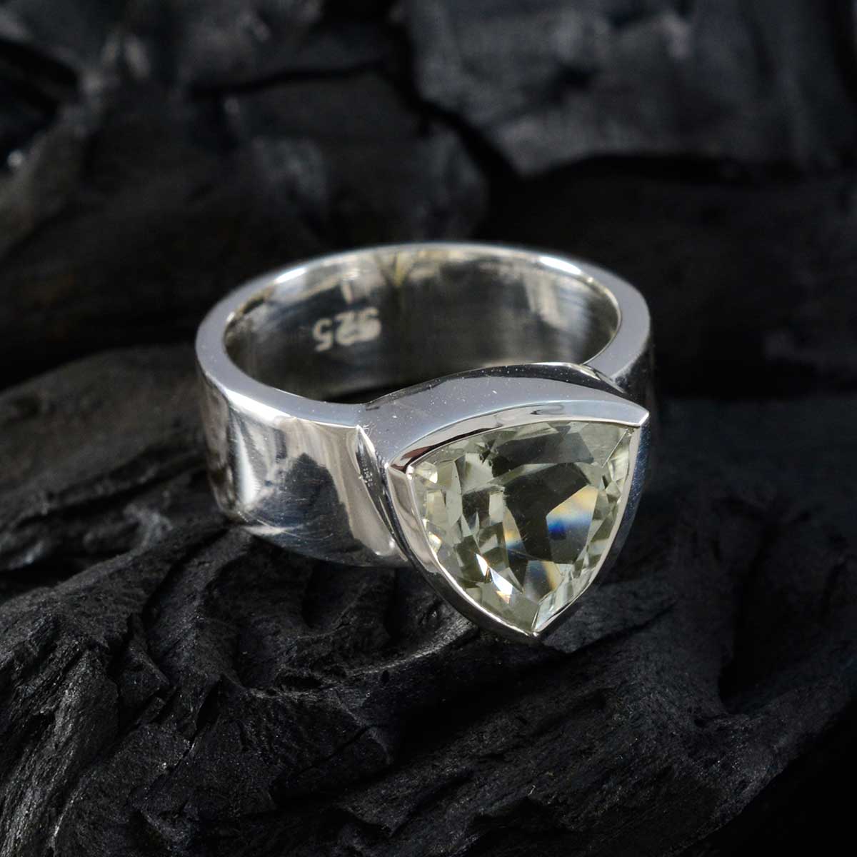Green Amethyst Solitaire Moroccan Silver Green Gems Eye-catching Signet Band Jewellery - Image 4