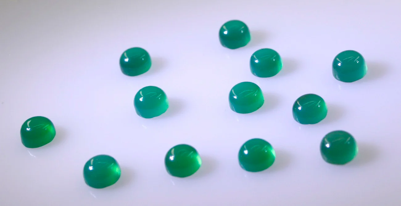 Green Onyx 10PC Tiny 4x4 MM Round Cabochon Green Polished semi Precious Loose Gemstones - Image 4