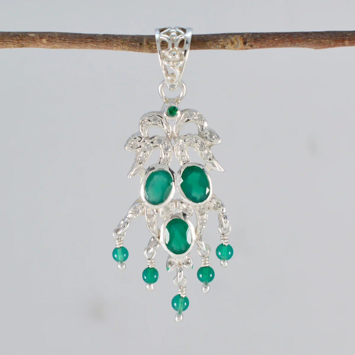 Green Onyx Featherlight Middle Eastern Sterling Silver multiple Zoey Armor Green Pendant Jewellery - Image 2