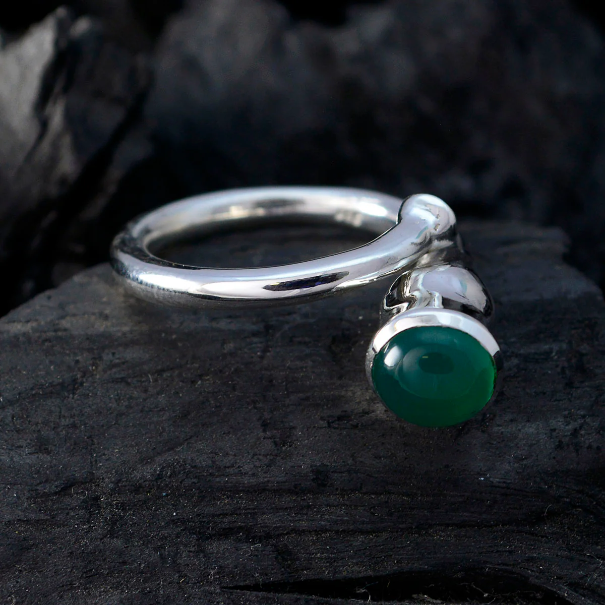Green Onyx Solitaire French 925 Silver Green Gemstones Eye-catching Romantic Ring Jewelry - Image 4