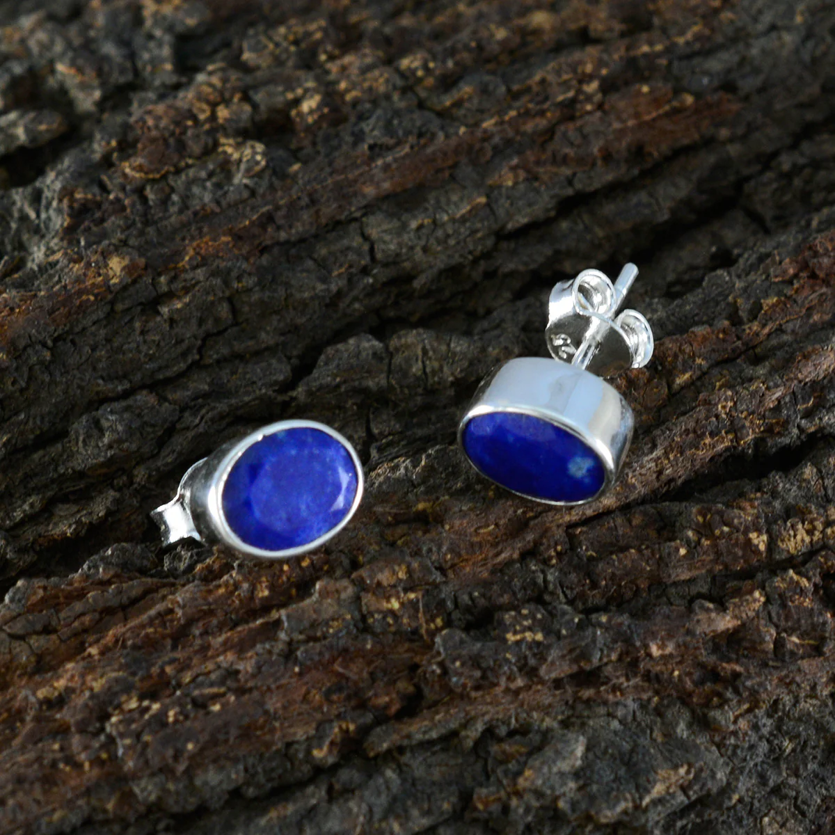 Indian Blue Sapphire American Ying Solitaire Stud Blue 925 Silver Earring - Image 3