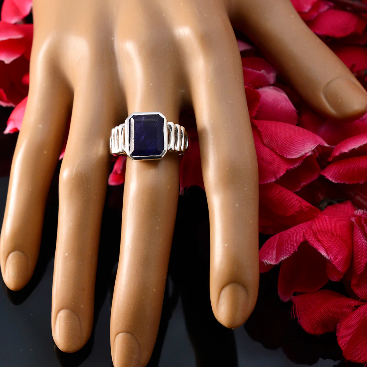 Indian Blue Sapphire Solitaire Egyptian Silver Blue Gemstone Mid-weight Signet Ring Jewelry - Image 5