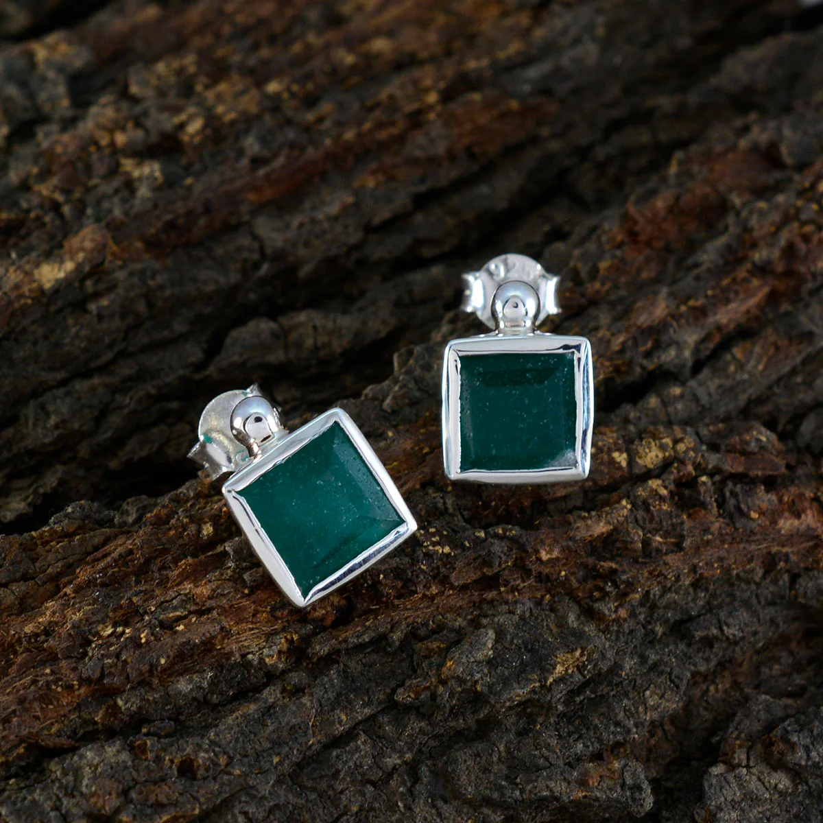 Indian Emerald American Teresa Solitaire Stud Green 925 Sterling Silver Earring - Image 3