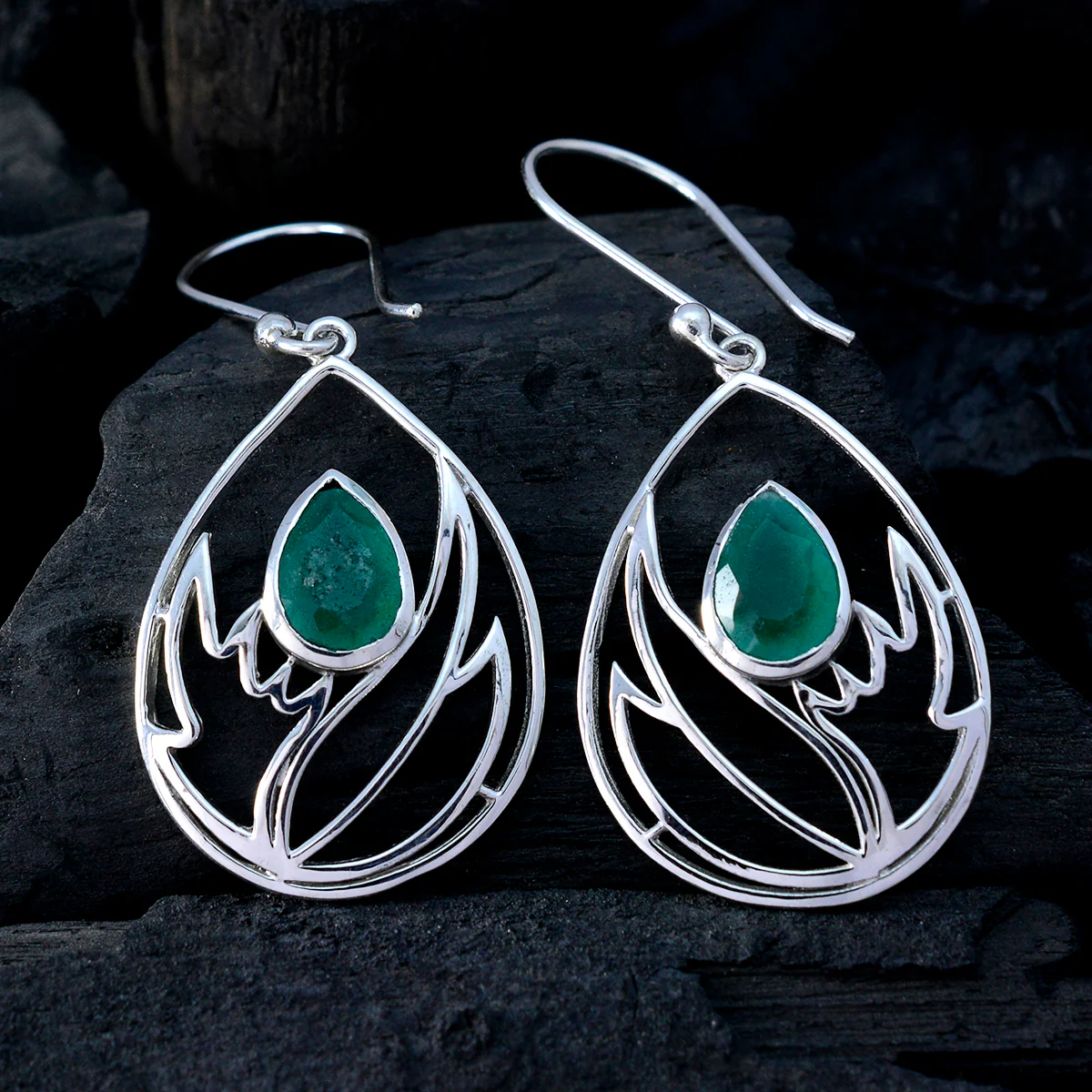 Indian Emerald German Rebeca Solitaire Dangle Green Sterling Silver Earring - Image 2