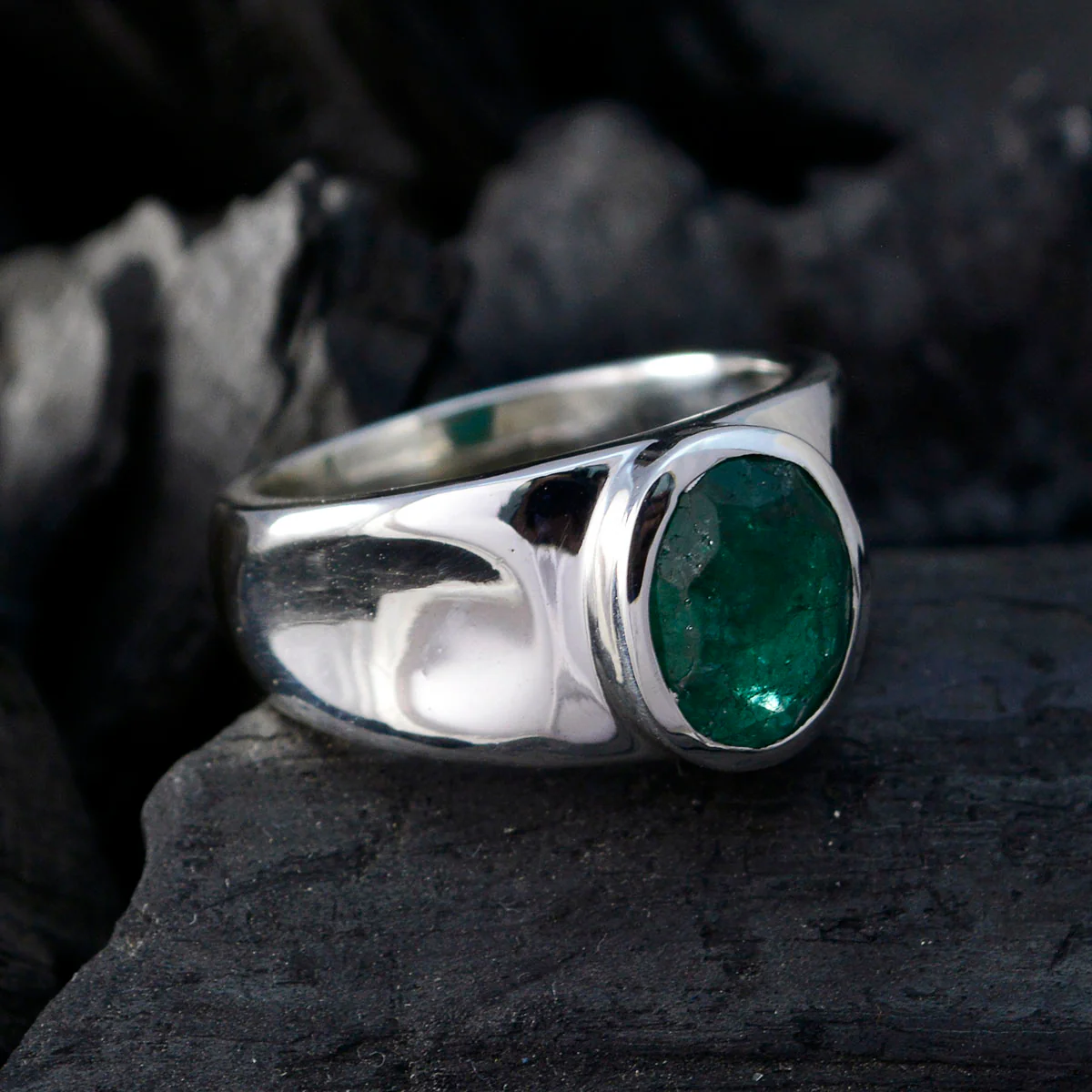 Indian Emerald Solitaire Egyptian 92.5 Silver Green Gemstones Eye-catching valentine Ring Jewellery - Image 4