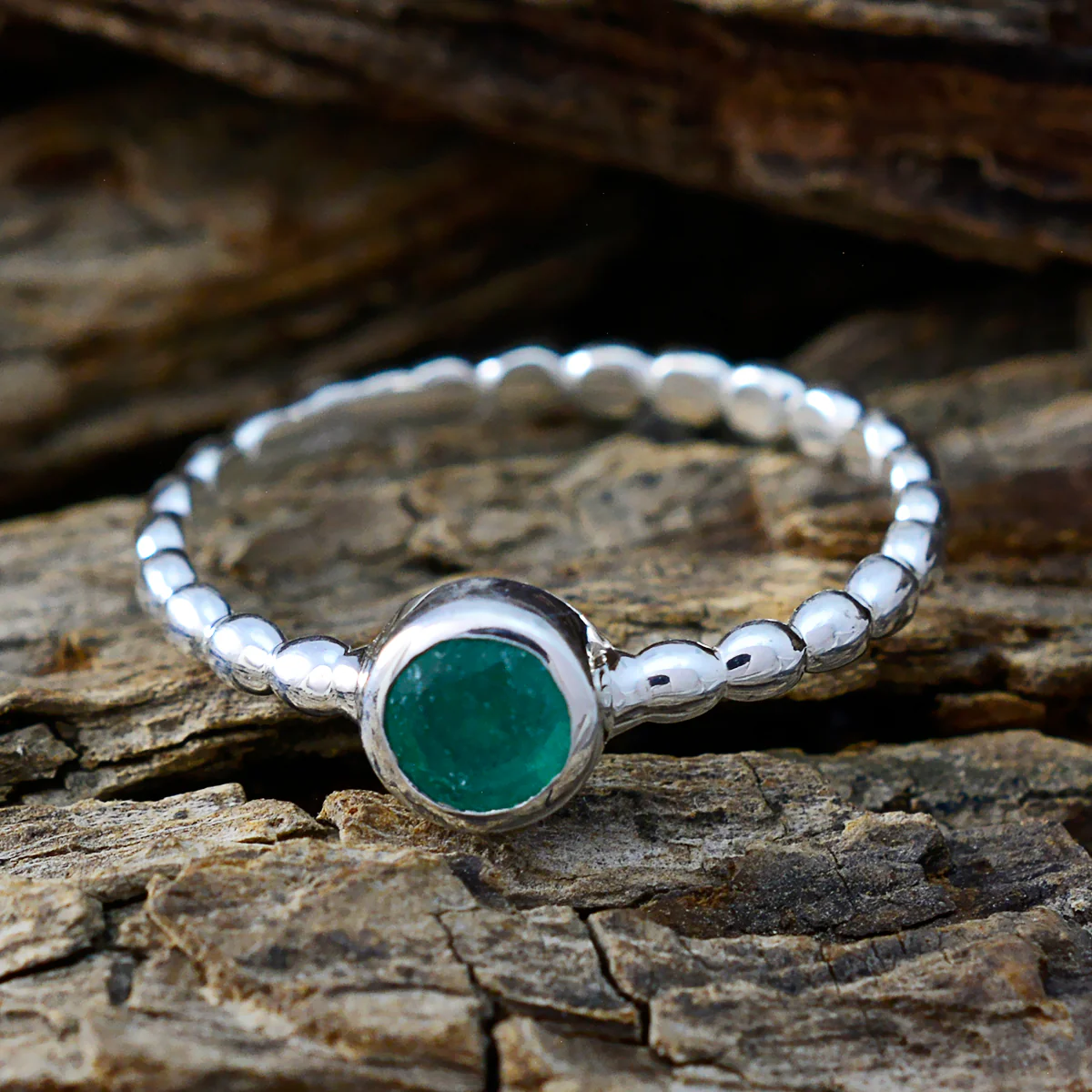 Indian Emerald Solitaire Egyptian Silver Green Gems Slim Graceful Ring Jewellery - Image 3
