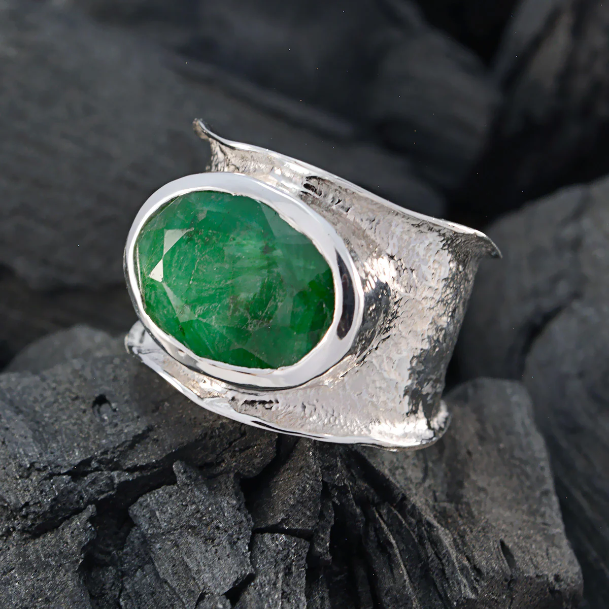 Indian Emerald Solitaire German 925 Silver Green Gems Edgy Oversized Band Jewellery - Image 4