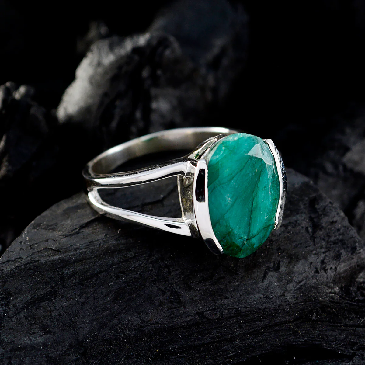 Indian Emerald Solitaire Indian 92.5 Silver Green Gemstones Mid-weight Luxurious Ring Jewellery - Image 5
