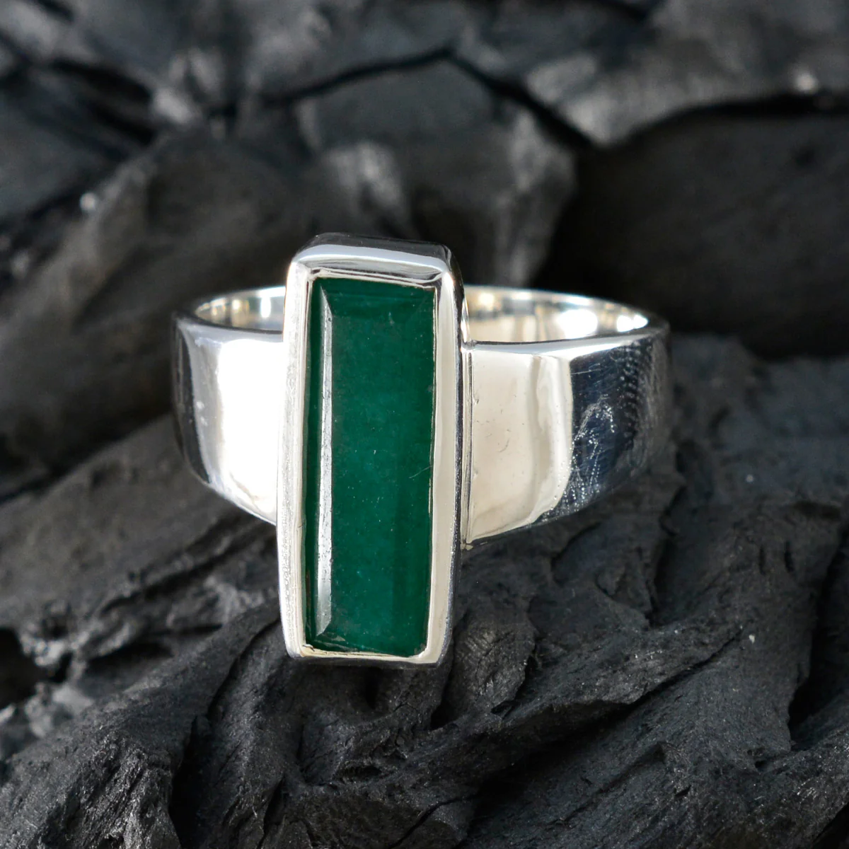Indian Emerald Solitaire Indian Silver Green Gemstone Eye-catching Trendy Ring Jewellery - Image 4