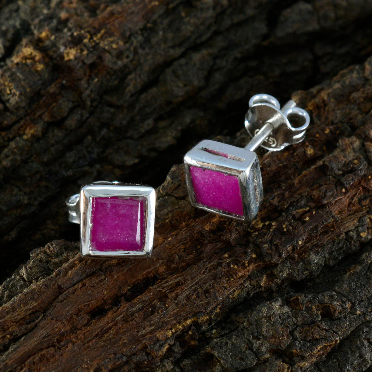 Indian Ruby American Ana Solitaire Stud Red Silver Earring - Image 3