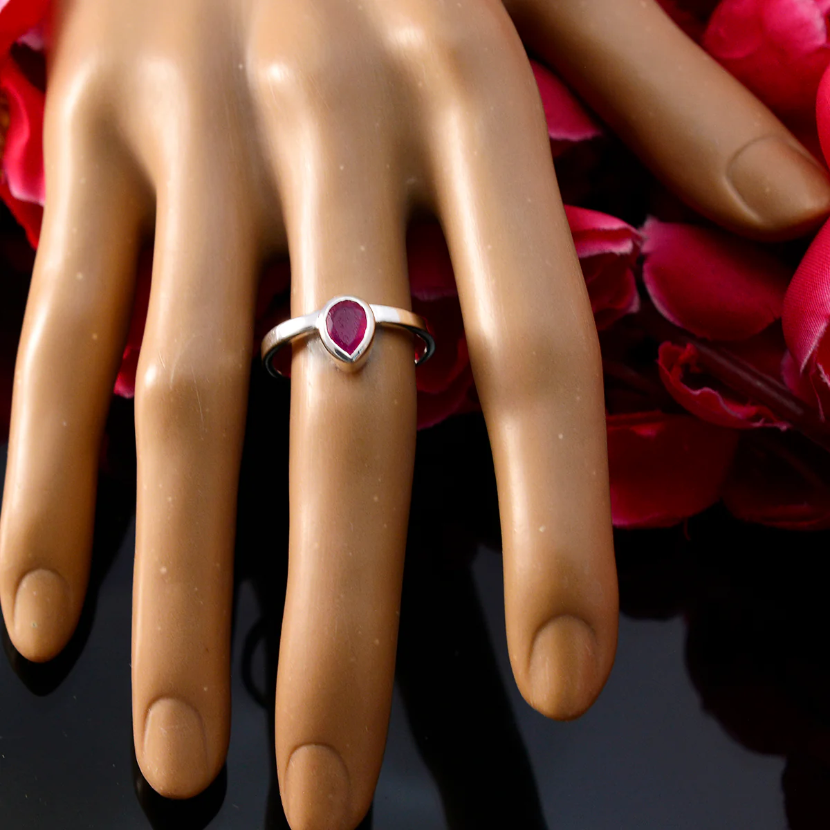Indian Ruby Solitaire Japanese 92.5 Silver Red Gemstone Dainty Graceful Ring Jewellery - Image 5