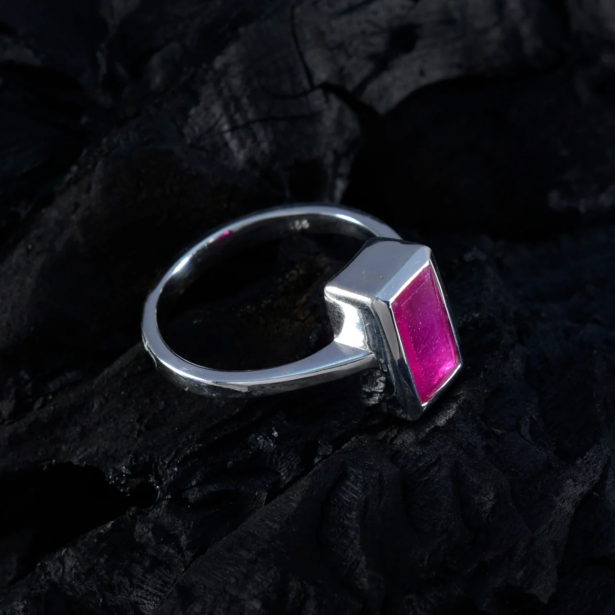 Indian Ruby Solitaire Moroccan Silver Red Gemstone Slim Modern Ring Jewellery - Image 4