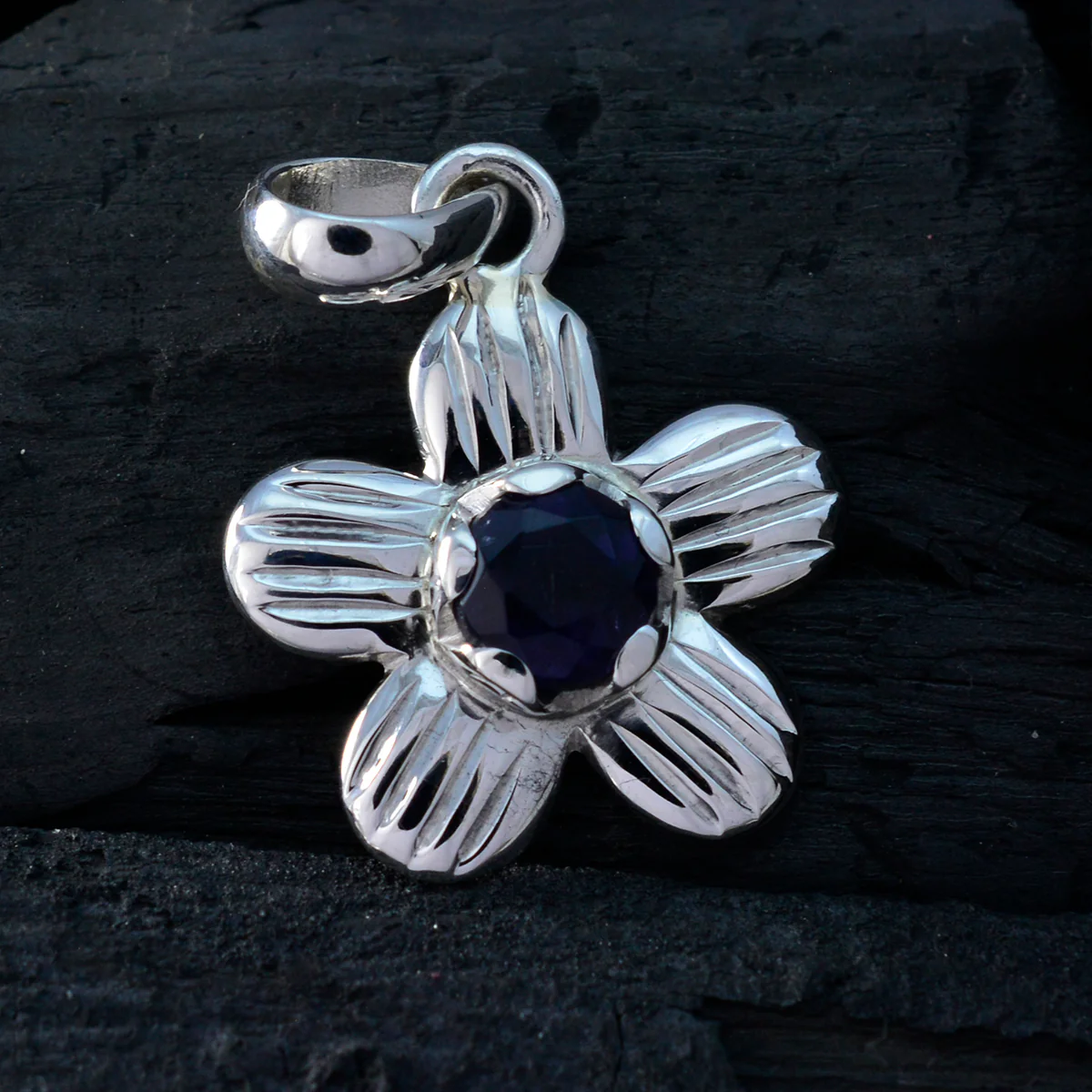 Iolite Dainty German Sterling Silver Solitaire Fernanda Sophisticated Blue Pendant Jewellery - Image 3