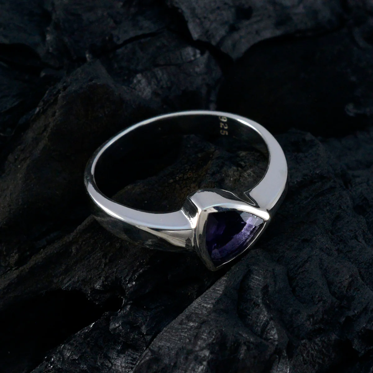 Iolite Solitaire Australian Sterling Silver Blue Gemstone Tiny Ethnic Ring Jewellery - Image 4