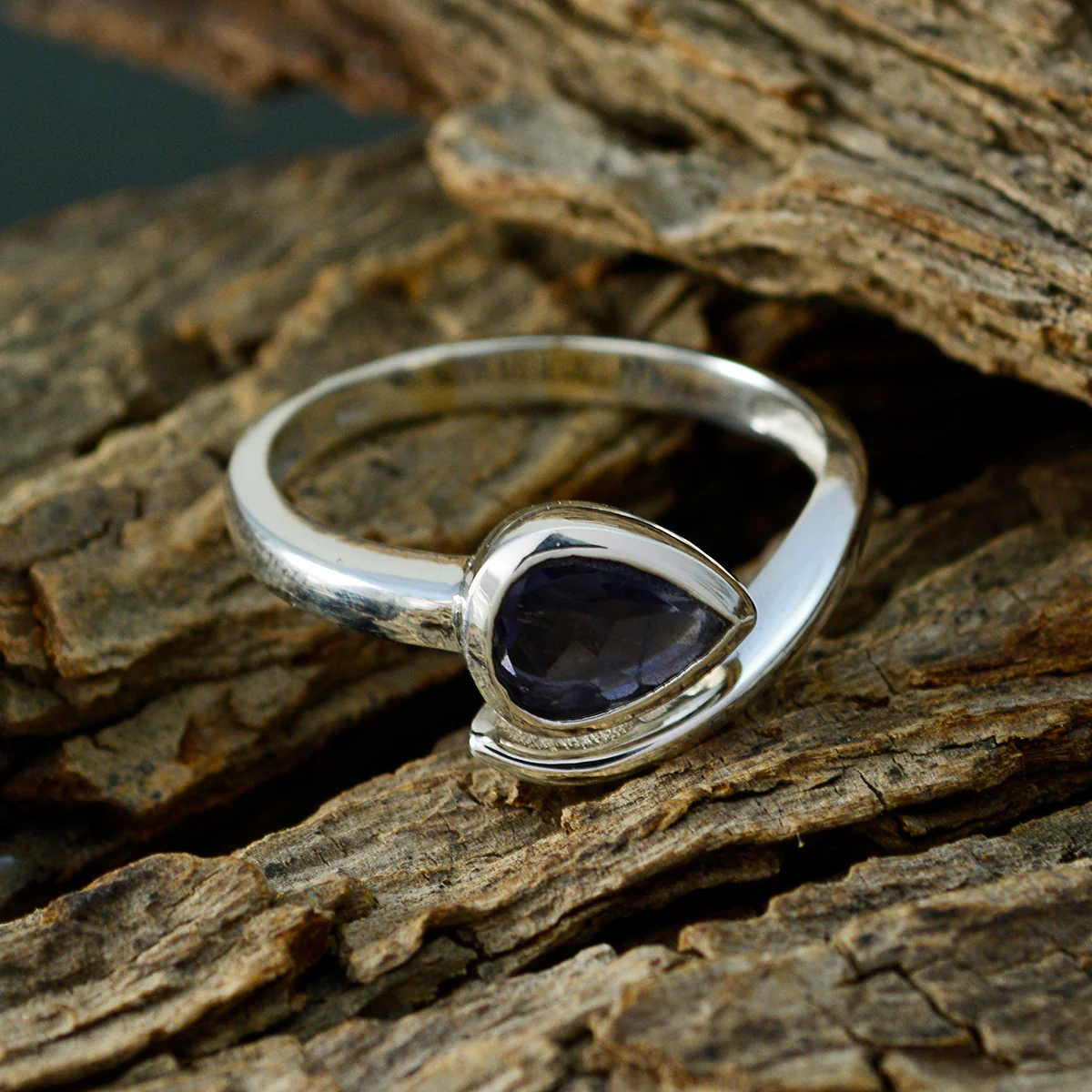 Iolite Solitaire German Silver Blue Gemstones Featherlight Graceful Ring Jewelry - Image 3