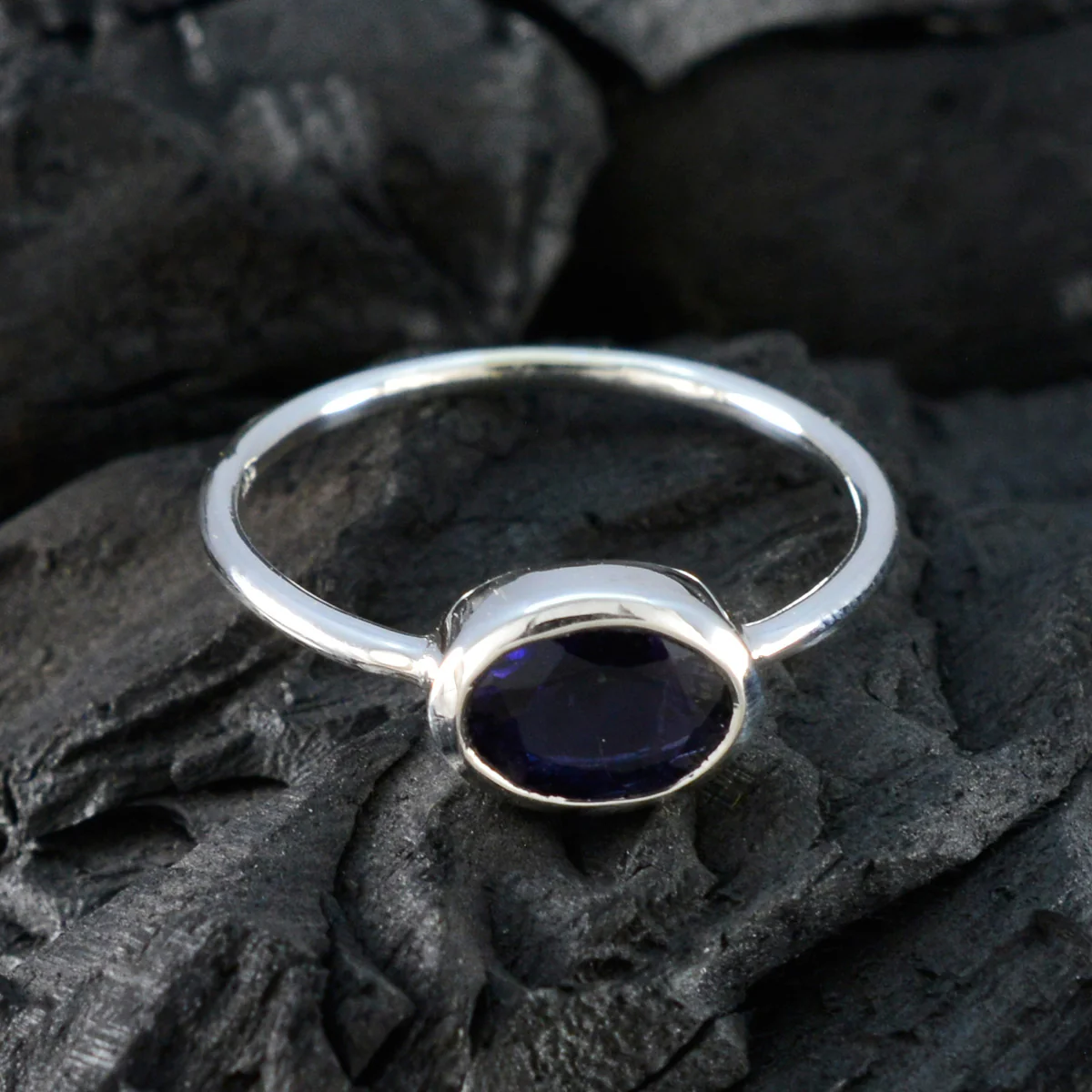 Iolite Solitaire Turkish Silver Blue Gemstone Elegant Glamorous Ring Jewellery - Image 4