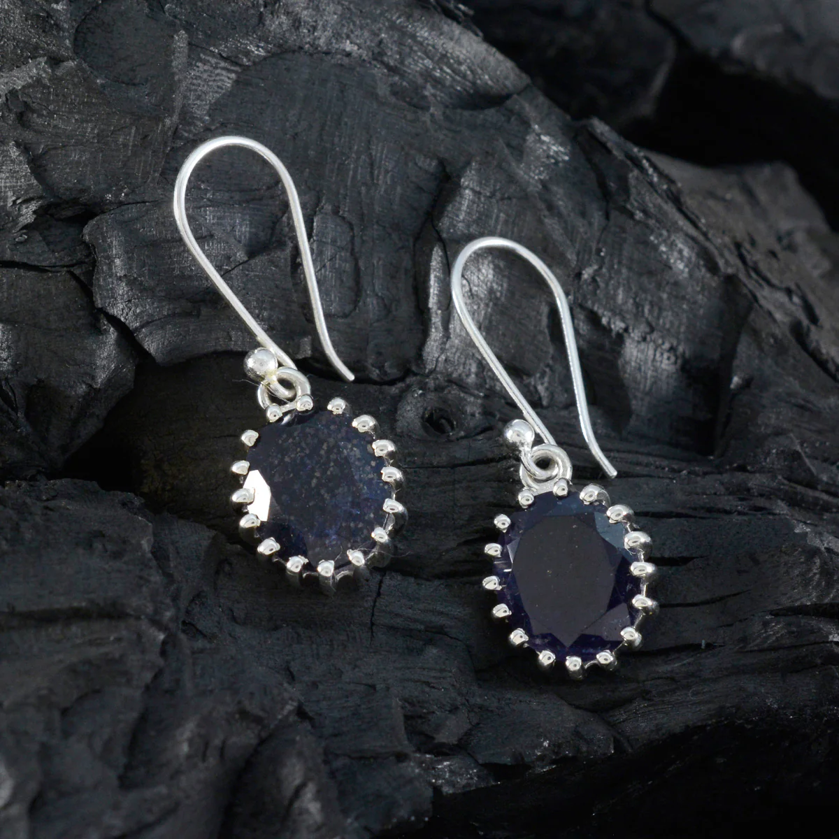 Iolite Spanish Clara Solitaire Dangle Blue 925 Silver Earring - Image 2