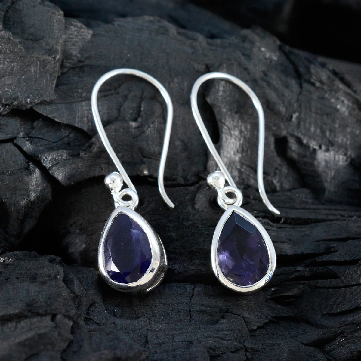 Iolite Spanish Emi Solitaire Dangle Blue Sterling Silver Earring - Image 4