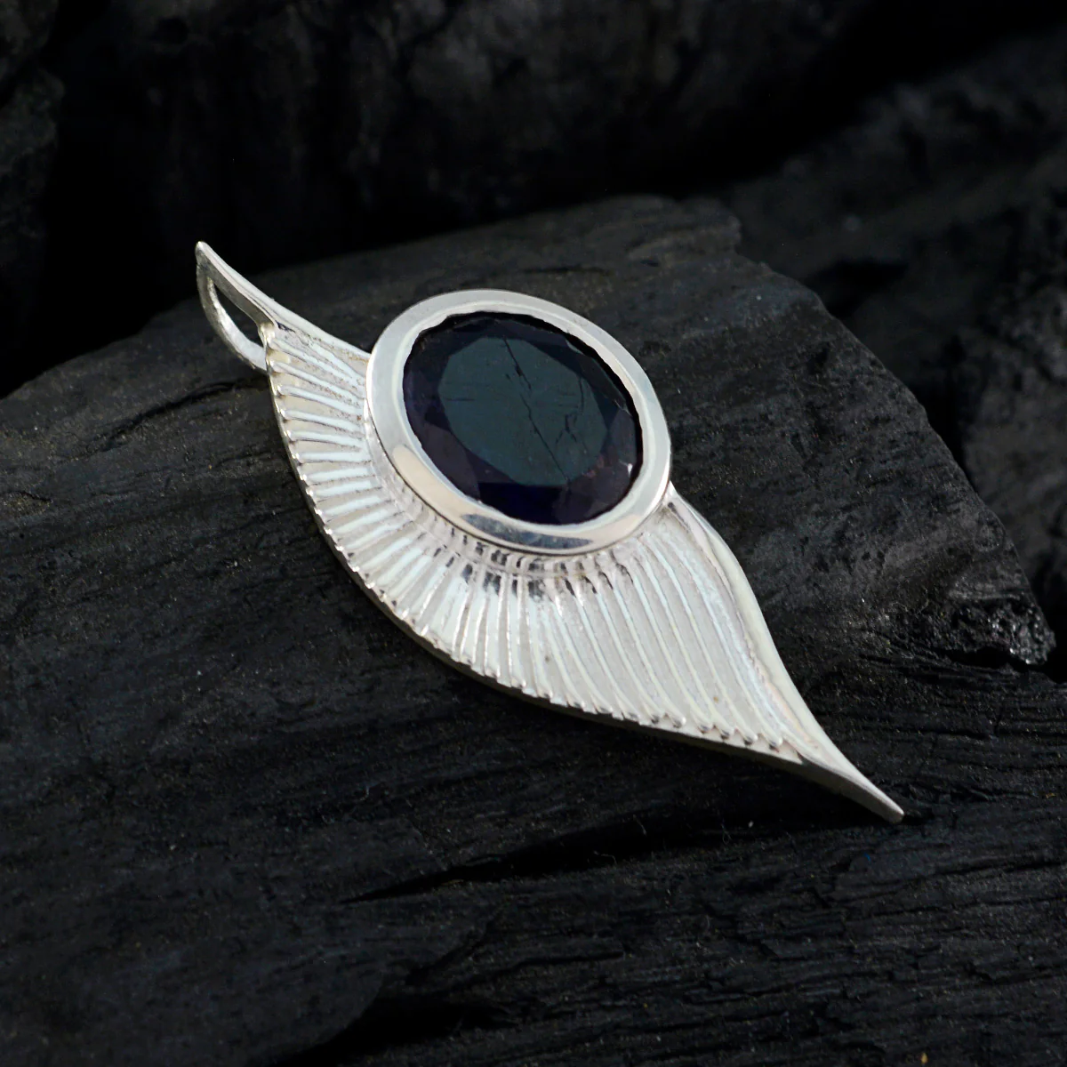 Iolite Whisper-thin Italian Sterling Silver Solitaire Julia Heart Blue Pendant Jewellery
