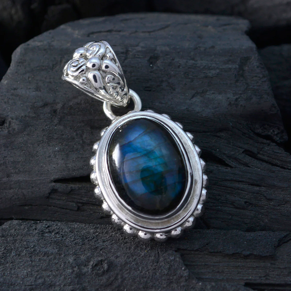 Labradorite Essential Egyptian Silver Solitaire Lucia Rope-Wire Gray Pendant Jewelry - Image 3