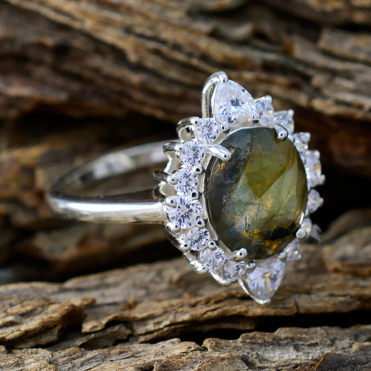Labradorite Halo Russian Silver Gray Gemstones Eye-catching Trendy Ring Jewellery - Image 3