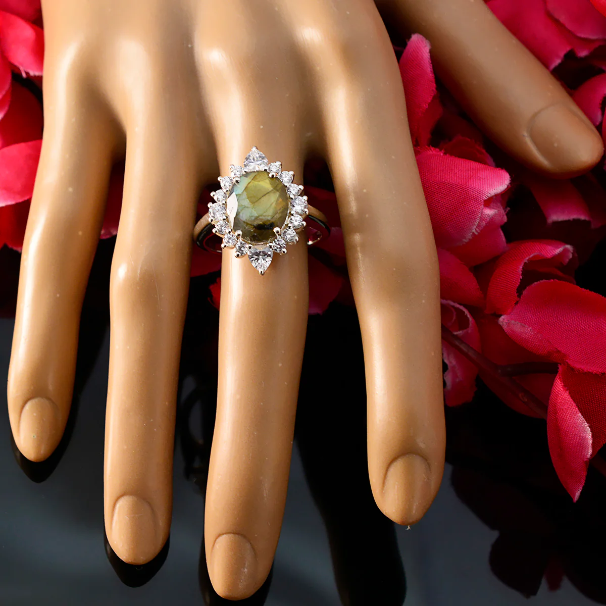 Labradorite Halo Russian Silver Gray Gemstones Eye-catching Trendy Ring Jewellery - Image 5