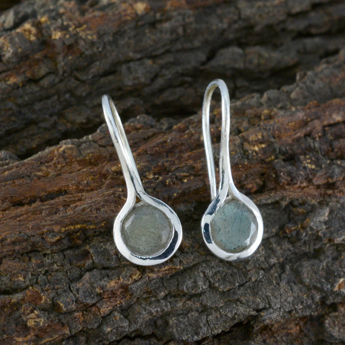 Labradorite Japanese Isabelle Solitaire Dangle Gray 92.5 Silver Earring - Image 3