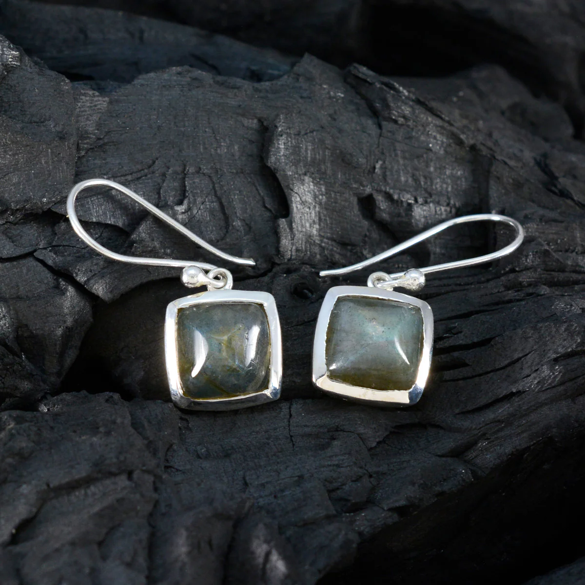 Labradorite Japanese Jiwoo Solitaire Dangle Gray 925 Silver Earring - Image 4