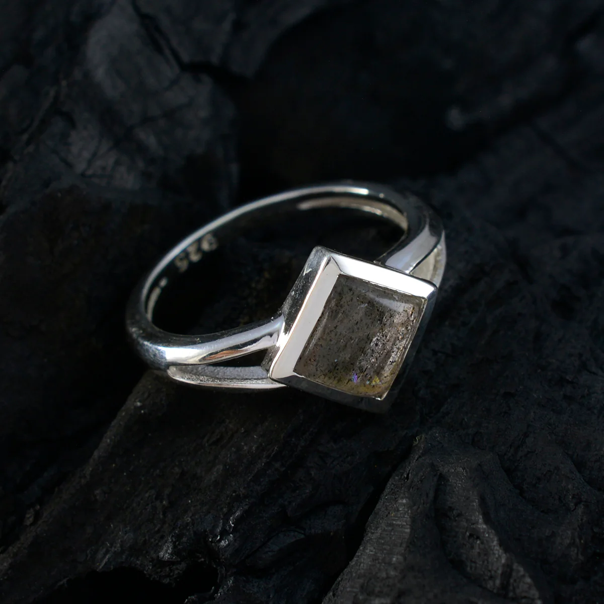 Labradorite Solitaire American Silver Gray Gemstones Dainty Modern Ring Jewellery - Image 4