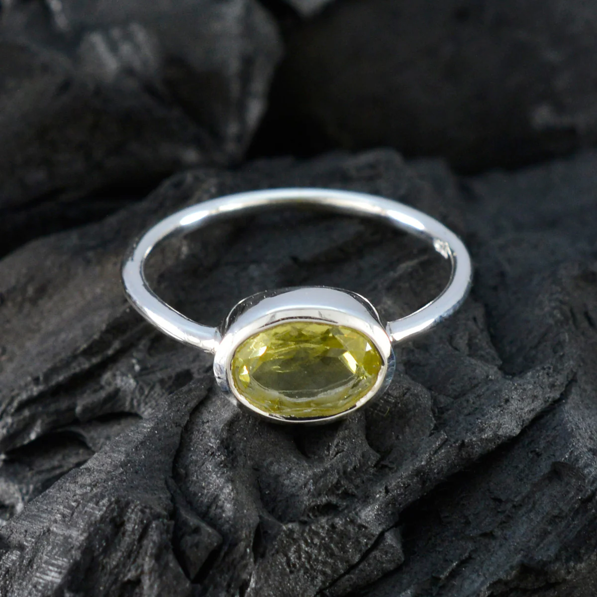 Lemon Quartz Solitaire American 92.5 Silver Yellow Gemstones Elegant Feminine Ring Jewellery - Image 4