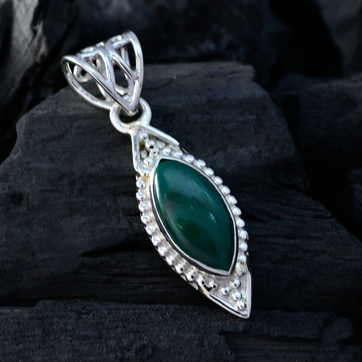 Malachite Eye-catching American 92.5 Silver Solitaire Ana Rope-Wire Green Pendant Jewellery - Image 3