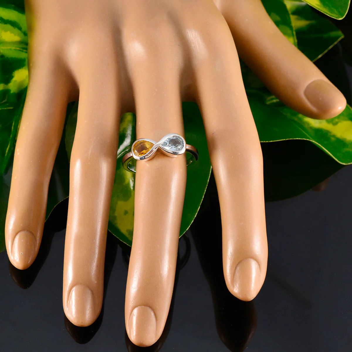 Multi Stone Toi et Moi Japanese Silver multicolor Gemstones Dainty Sophisticated Ring Jewelry - Image 5