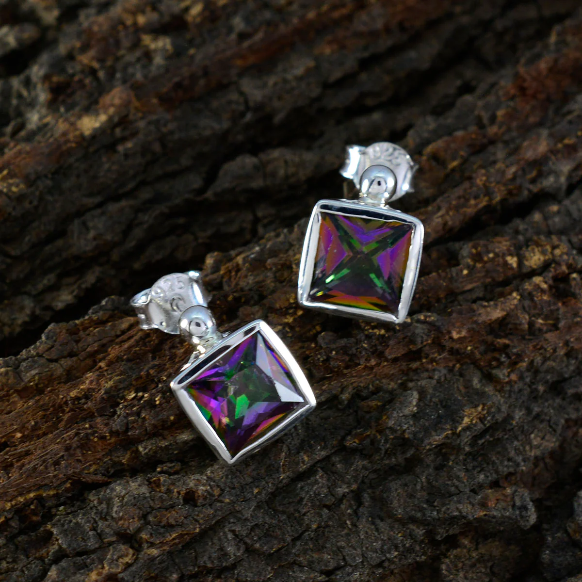 Mystic Quartz Japanese Laura Solitaire Stud multicolor Sterling Silver Earring - Image 3