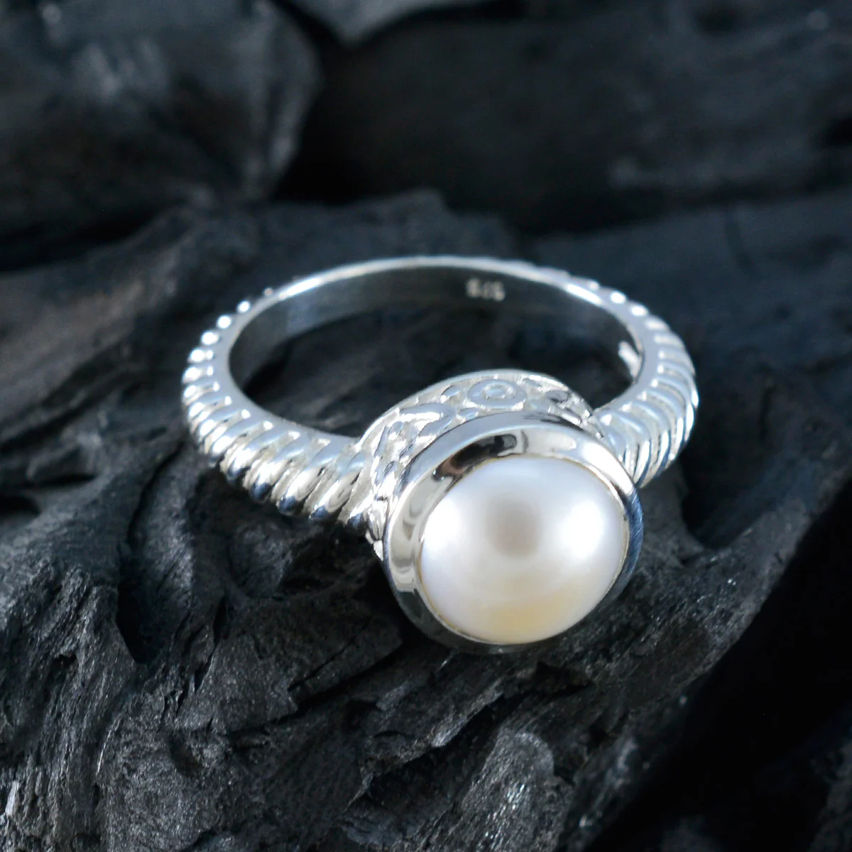 Pearl Solitaire German Silver White Gemstones Classic Luxurious Ring Jewellery - Image 4