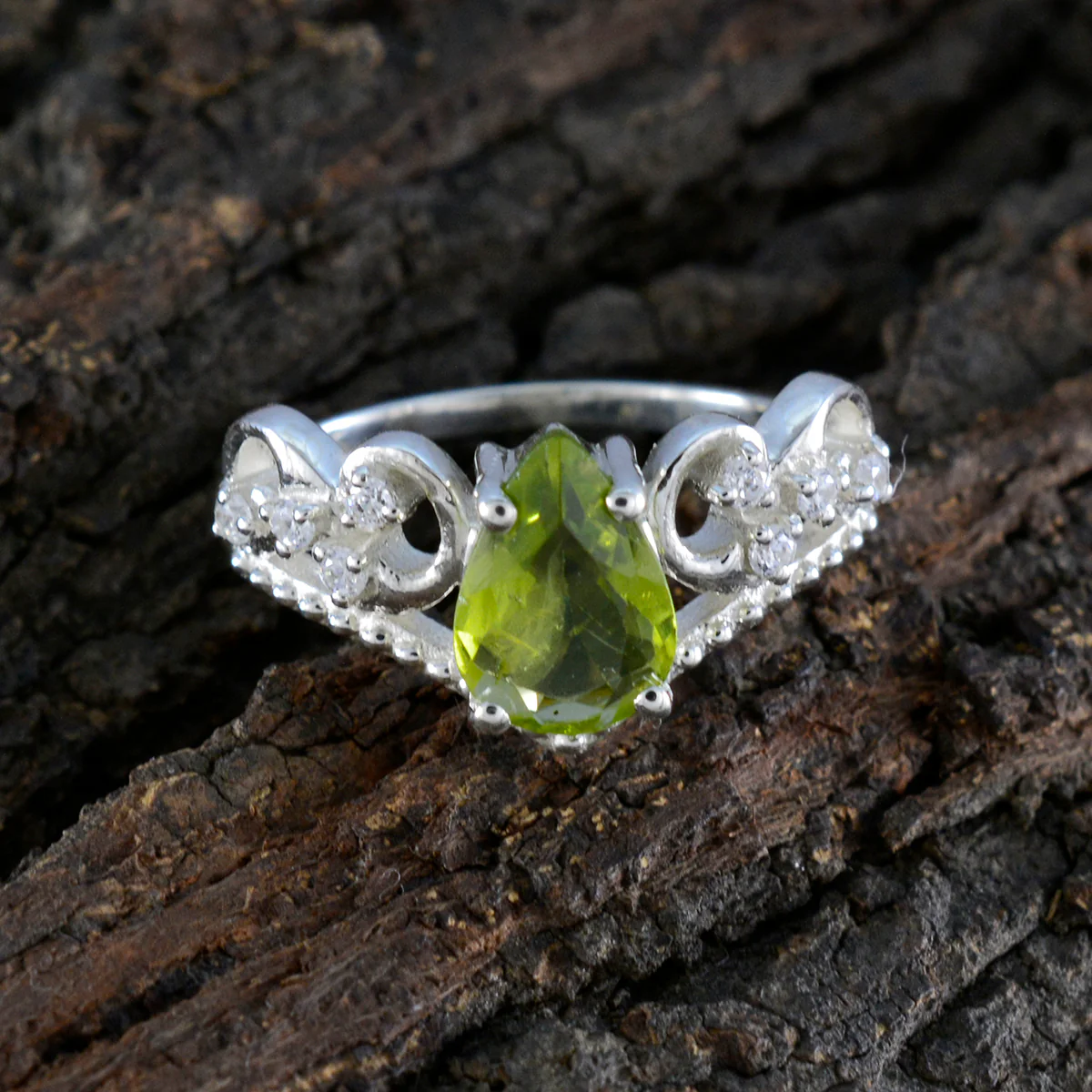 Peridot Halo Indian Sterling Silver Green Gems Featherlight Glamorous Ring Jewelry - Image 3