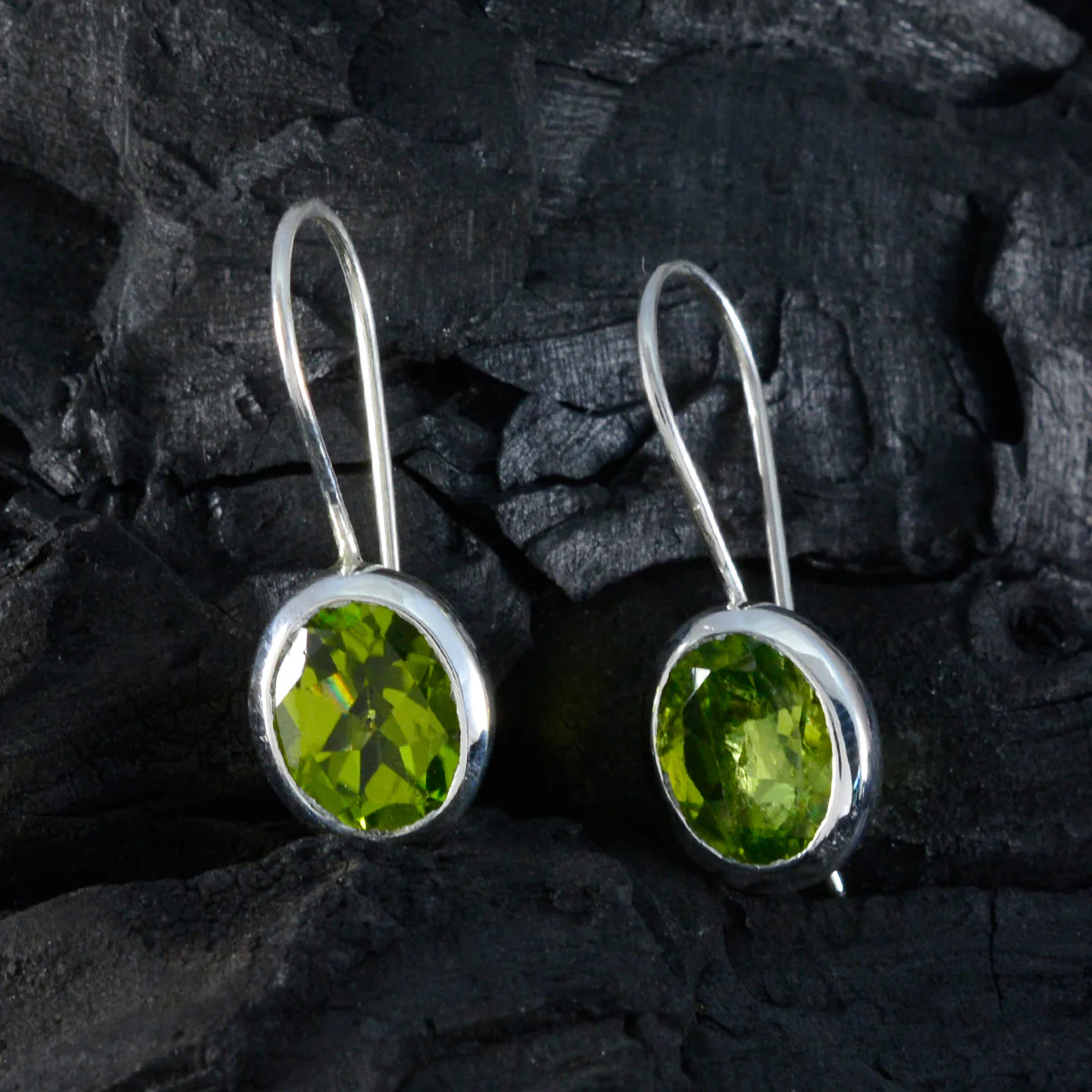 Peridot Japanese Evva Solitaire Dangle Green 92.5 Silver Earring - Image 2